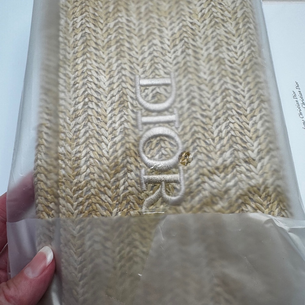 DIOR BEAUTY RAFFIA POUCH COSMETIC RATTAN CLUTCH NEW!